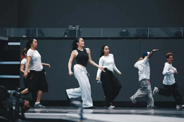  Persiapan Agnez Mo Sebelum Tampil