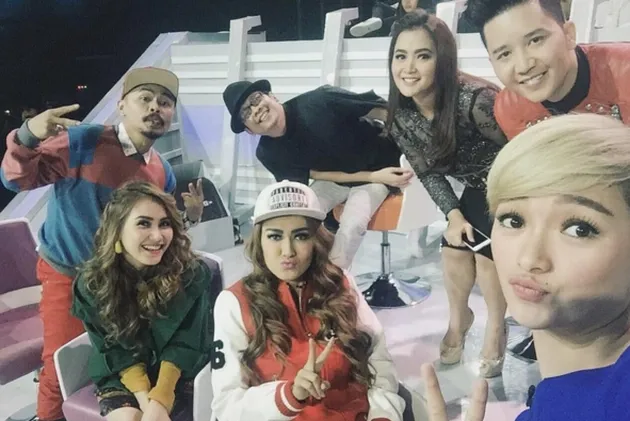 Ayu Ting Ting - Raffi Ahmad 