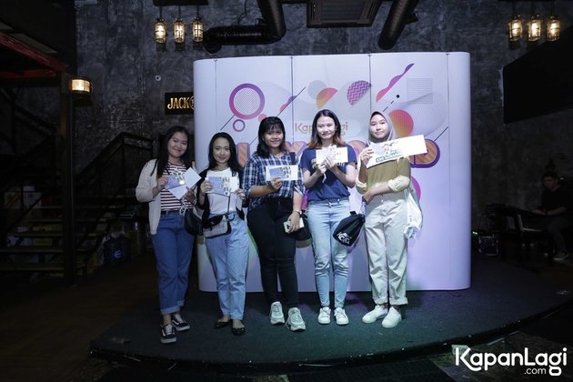 Excitement of Kapanlagi EXO-L Playground Event, Cupsleeve and Dancing 'Love Shot' Together