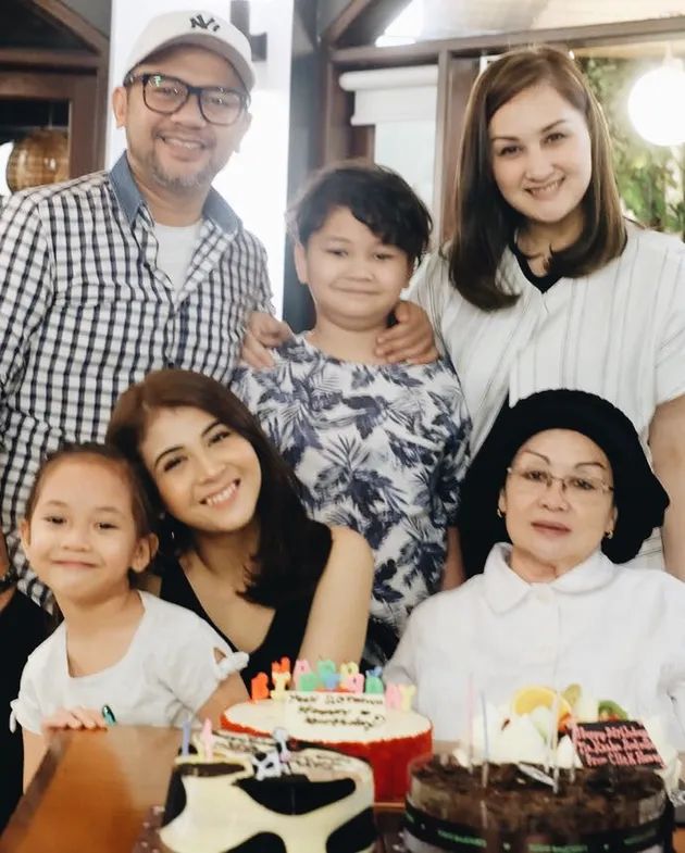 Kesha Ratuliu ulang tahun