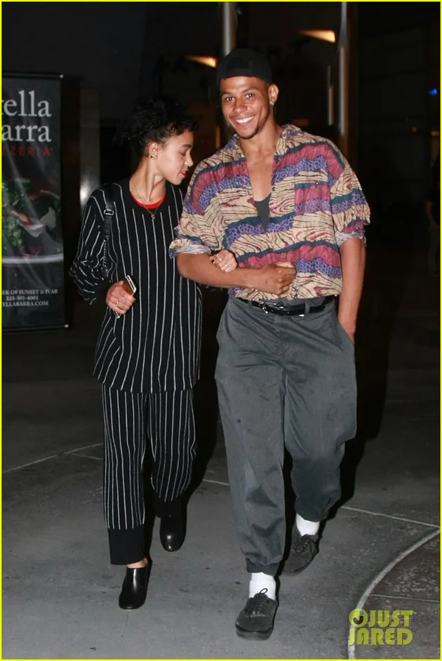 FKA Twigs Selingkuhi Robert Pattinson