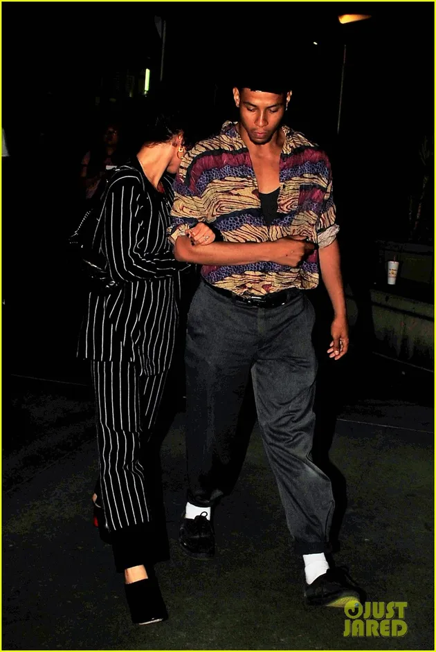 FKA Twigs Selingkuhi Robert Pattinson