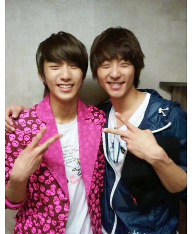 K-Pop look a like