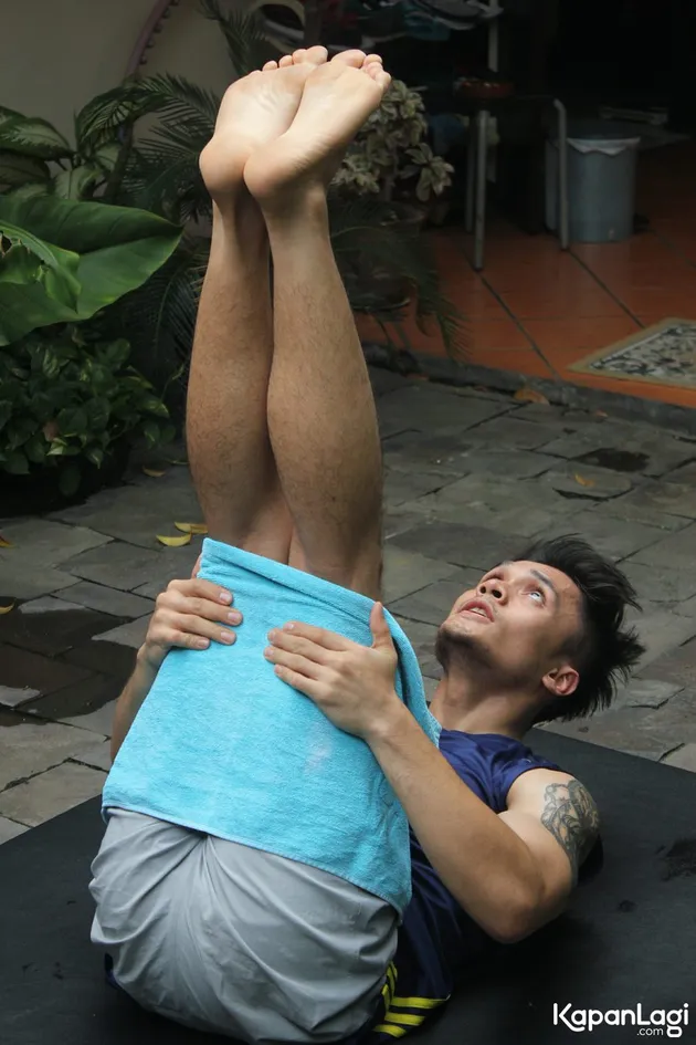 Randy Pangalila 