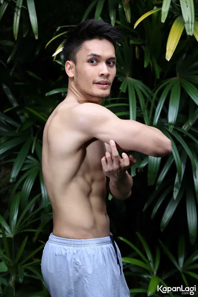 Randy Pangalila 
