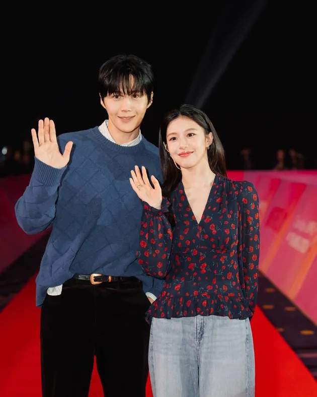 Kim Seon Ho dan Go Youn Jung di Jakarta