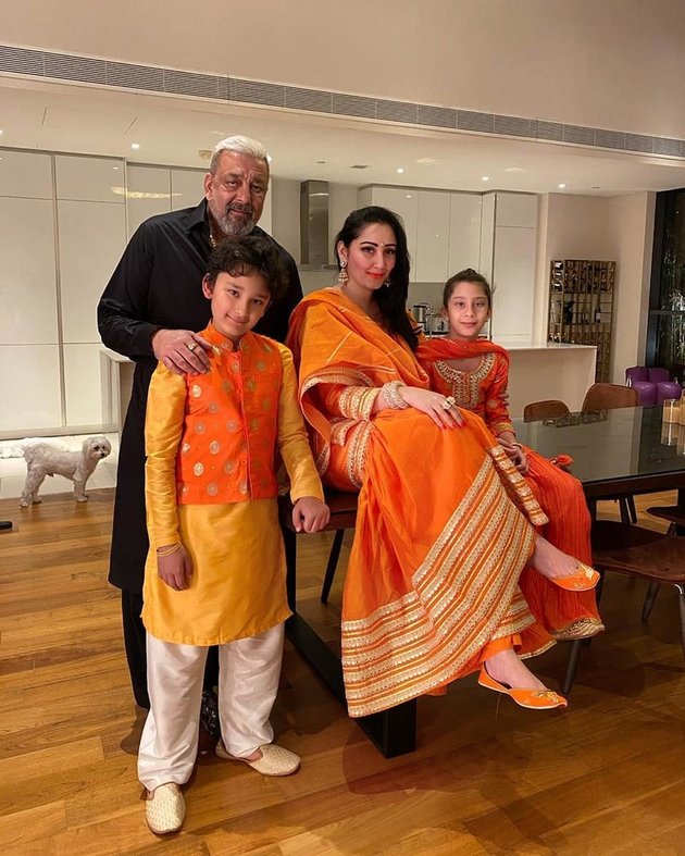 Now 62 Years Old, Sneak a Peek at the Adorable Moments of Sanjay Dutt and His Twin Children