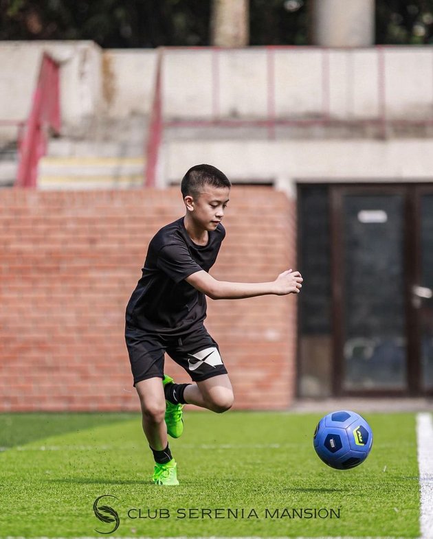 Now 13 Years Old, 10 Photos of Nayutama, Taufik Hidayat's Youngest Son, Who is Equally Cool as His Father - A Football Prodigy Since Early Age