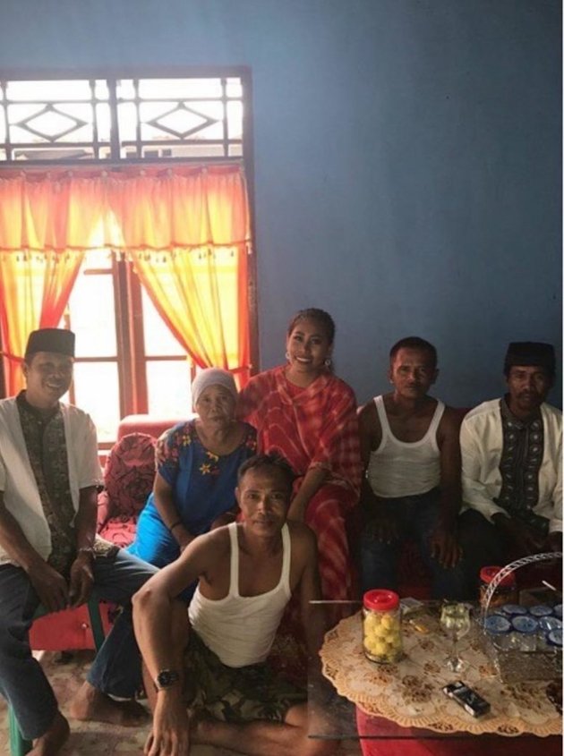 Now Becomes a Dangdut Singer with Fantastic Payment, Take a Look at Evi Masamba's Portrait Who Successfully Buys a Luxury House Despite Being an ART