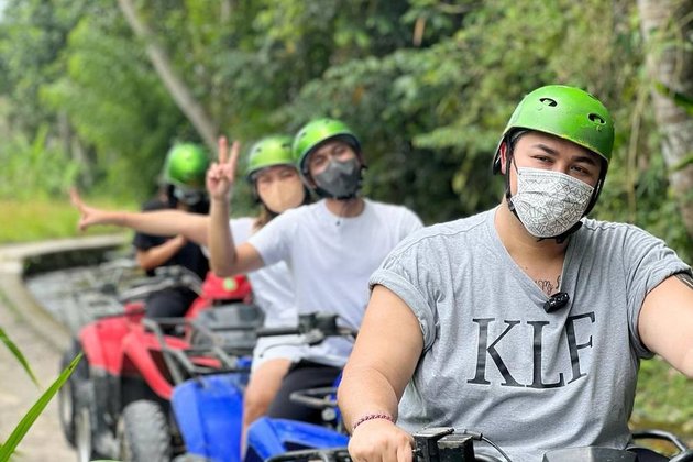 Now Getting Slimmer and Handsome, Here are 7 Portraits of Ivan Gunawan Looking 'Very Masculine' While Riding an ATV - Netizens: My Future Husband!