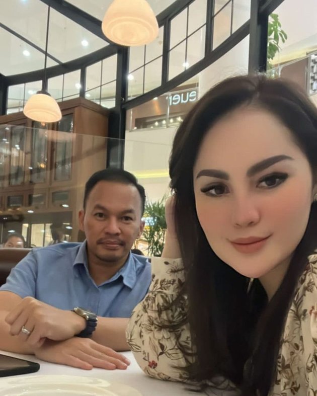 Now Appearing Without Hijab, Here are 8 Pictures of Jennifer Dunn and Her Husband who are Highlighted - Previously Accused of Not Covering Aurat to Improve Image
