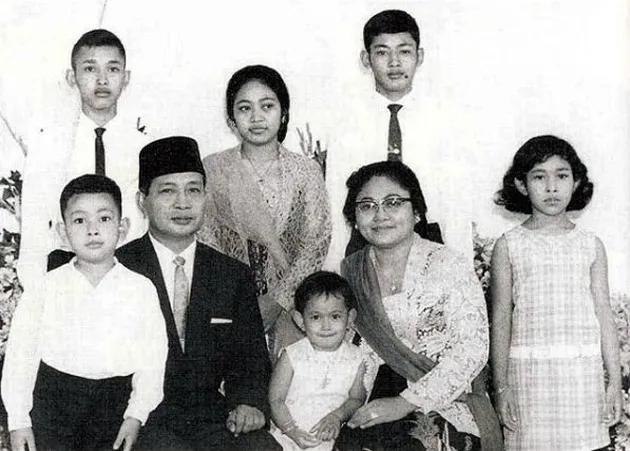 kisah cinta para presiden indonesia
