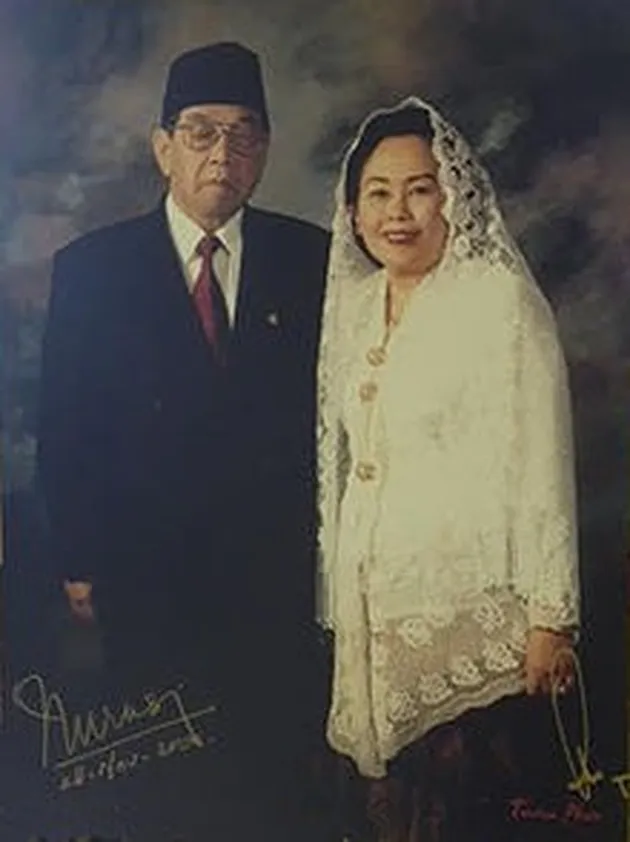 kisah cinta para presiden indonesia
