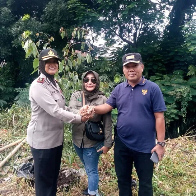 kisah inspiratif Rosita Istiawan buat 30 Hektar Hutan Organik