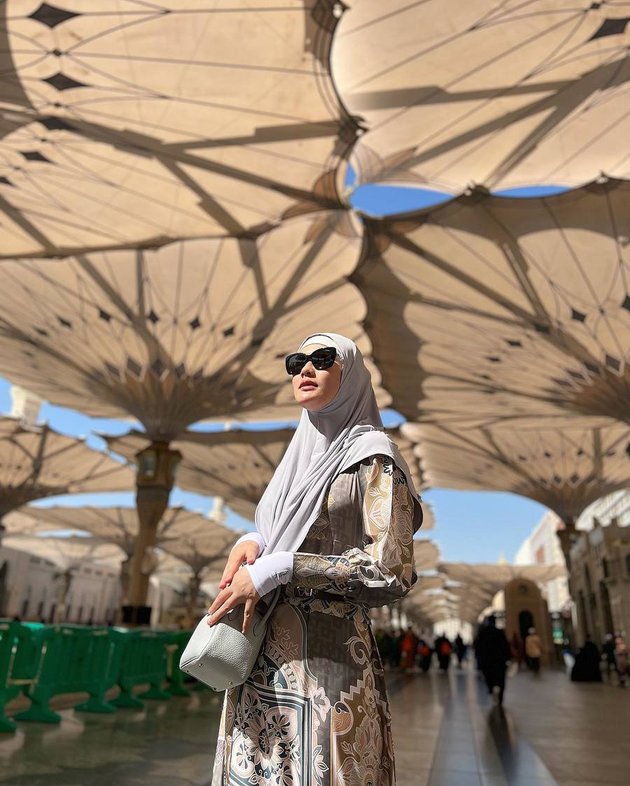 Story of Stevie Agnecya's Spiritual Journey to Becoming a Convert: Wore Hijab, Performed Umrah Twice