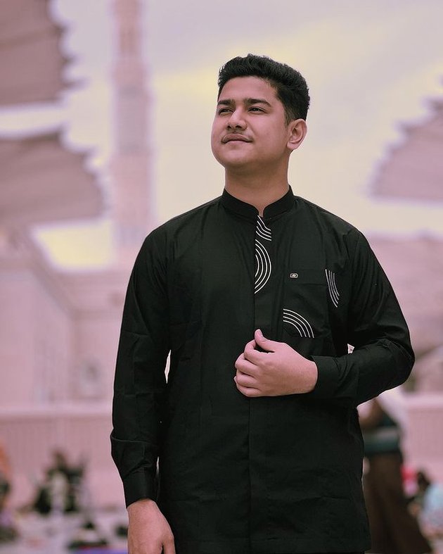 Clarification from Syakir Daulay After Accusations of Neglecting Parents, Claims Not Returning Home Because Struggling to Earn Money - Now Closes Comments After Being Flooded with Criticisms
