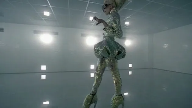 Koleksi Sepatu Lady Gaga