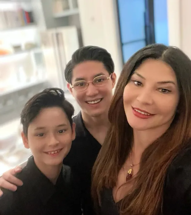 Tamara Bleszynski, Teuku Rassya, Kenzou Leon Bleszynski Lewis