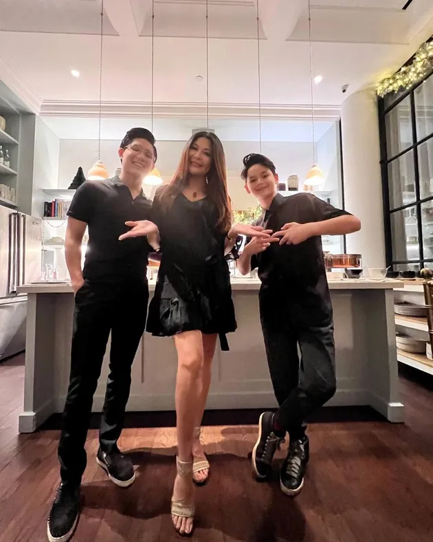 Tamara Bleszynski, Teuku Rassya, Kenzou Leon Bleszynski Lewis