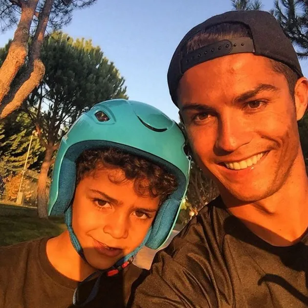 Foto Lucu Cristiano Ronaldo &amp; Anak