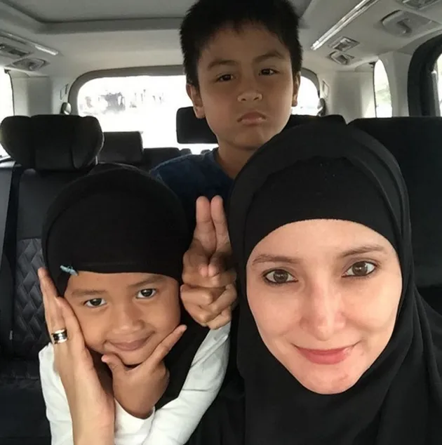 anak inneke koesherawati