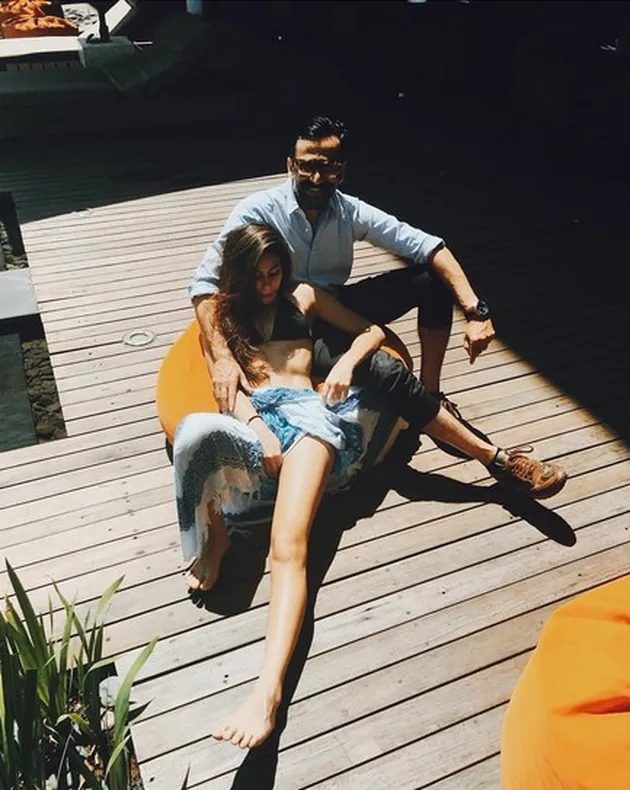 anak jeremy thomas, ayah valerie thomas, hubungan ayah anak, anak selebriti