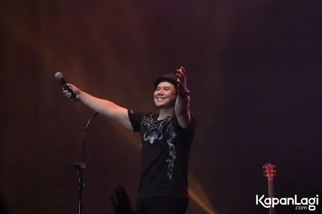 So, welcome back, Padi. Semoga di tahun 2018 ini kalian bisa segera merilis karya baru untuk para penikmat musik di Indonesia ya. :)