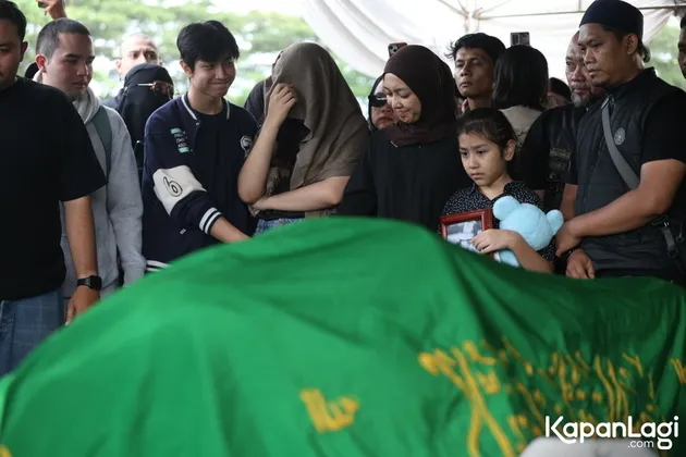 Suasana Pemakaman Gary Skak