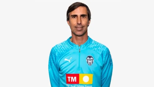 Fernando Martin Carreras pelatih Valencia