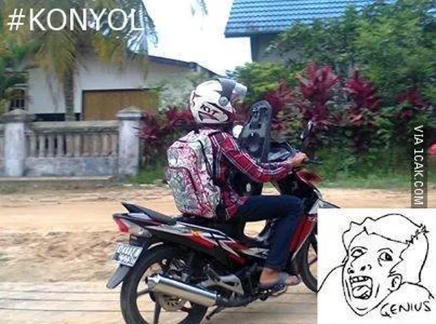 Meme Pengendara Motor