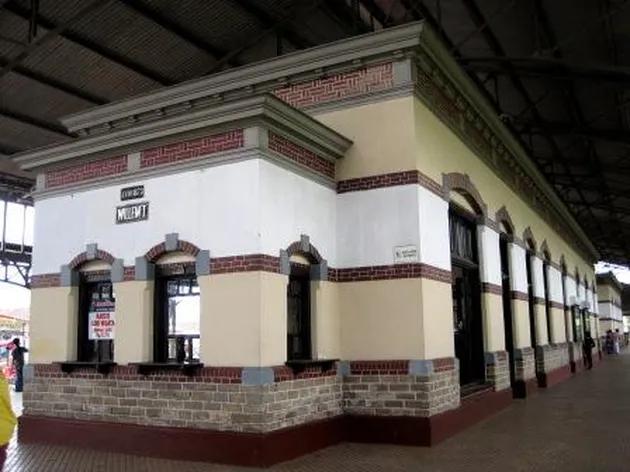 Arsitektur Stasiun Antik