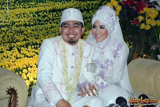 pernikahan selebriti indonesia 2011