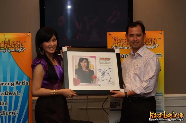 sandra dewi