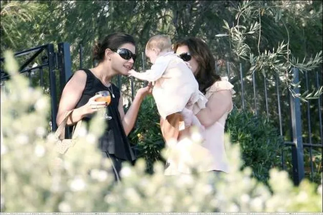 katie_holmes_brooke_shields