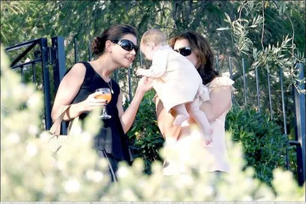 katie_holmes_brooke_shields