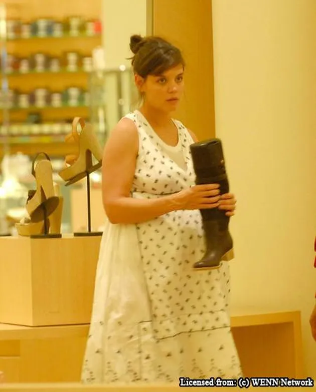 katie holmes hobi shopping