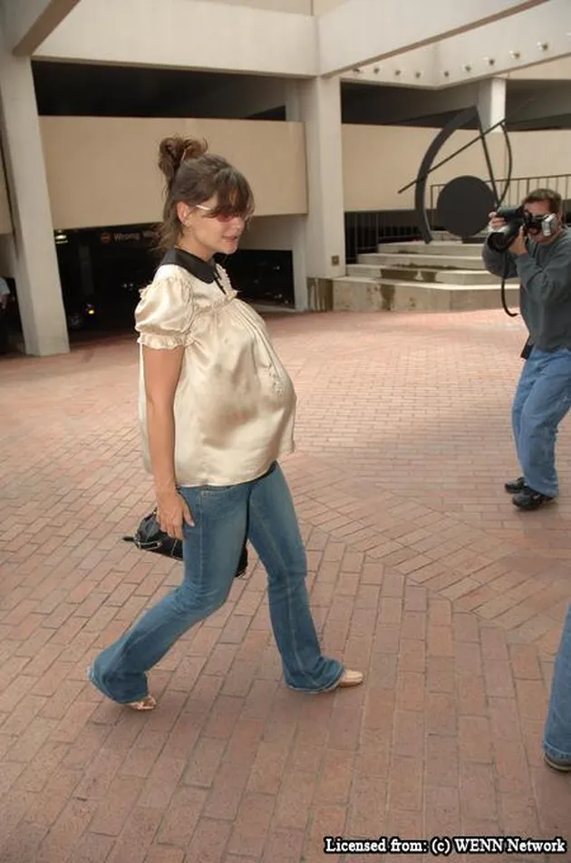 katie holmes shopping