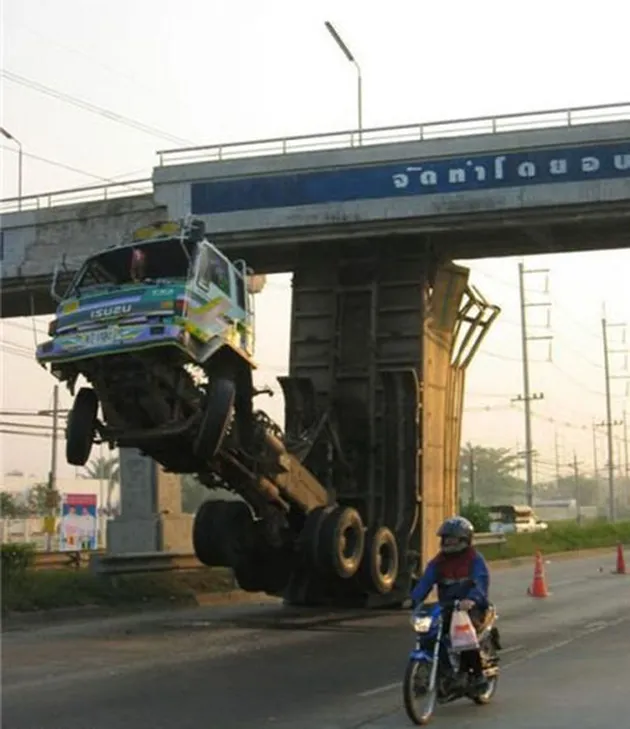 Kecelakaan Terkocak