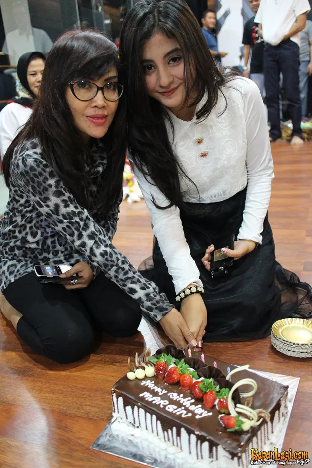 Kembaran Dewi Perssik