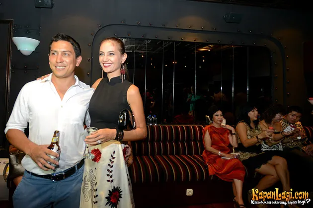 Marissa Nasution dan Warrern Conrad