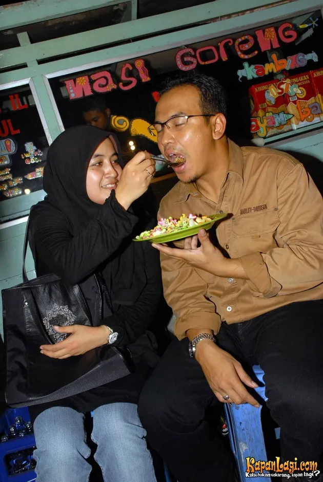 selebriti mesra