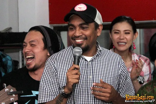 Konser Salam Dua Jari
