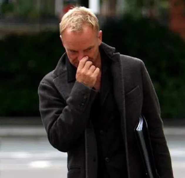 Artis Hollywood Mengupil