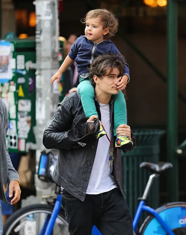 Orlando dan Flynn Bloom