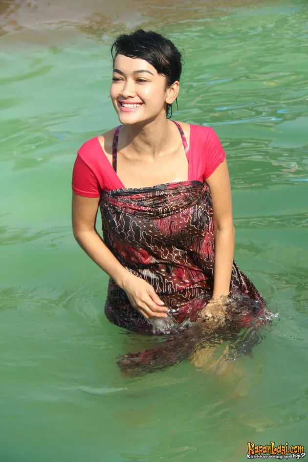 KETIKA PARA BINTANG MUNCUL TANPA MAKE-UP, MASIH CANTIK ...