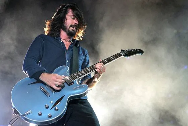 Muka Aneh Dave Grohl