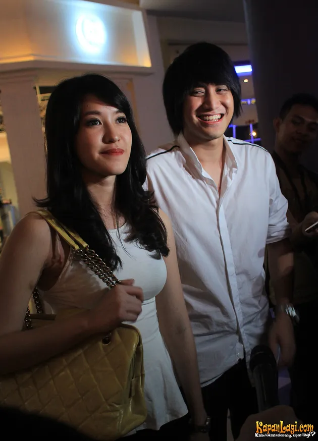 Kevin Aprilio, Elma, PAcaran Beda Agama