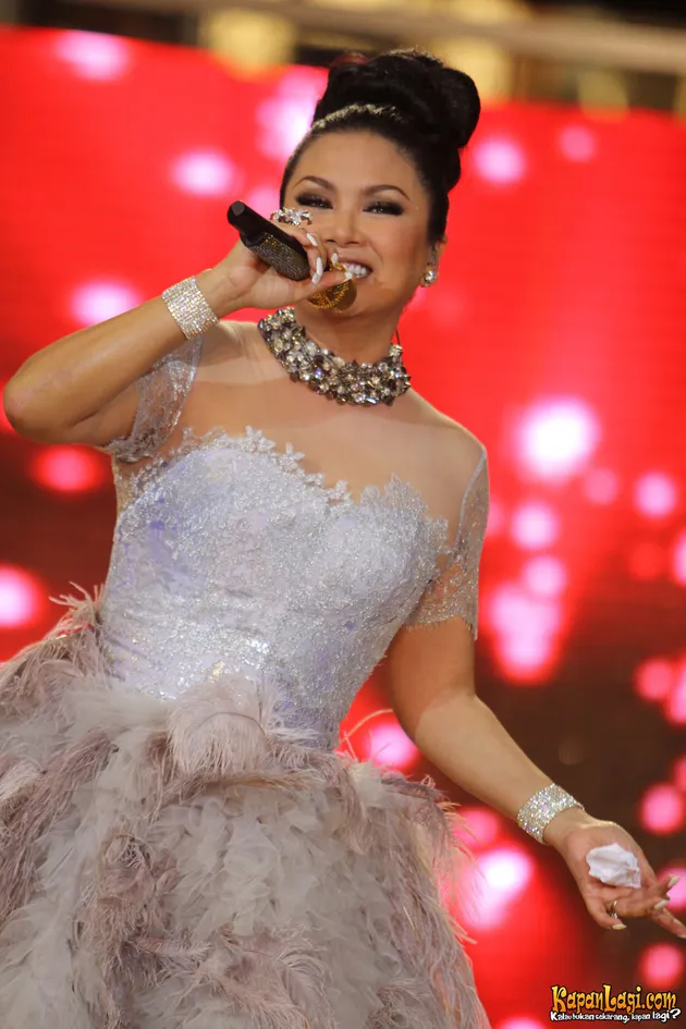 KOLABORASI 3 DIVA INDONESIA DI KEMANG FASHION WEEK - KapanLagi.com