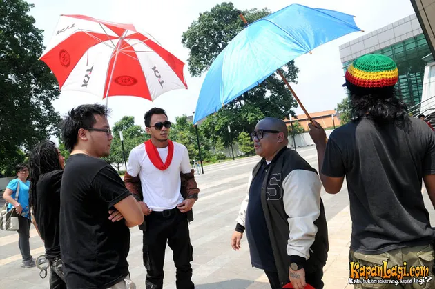 Norman Kamaru dan Saykoji