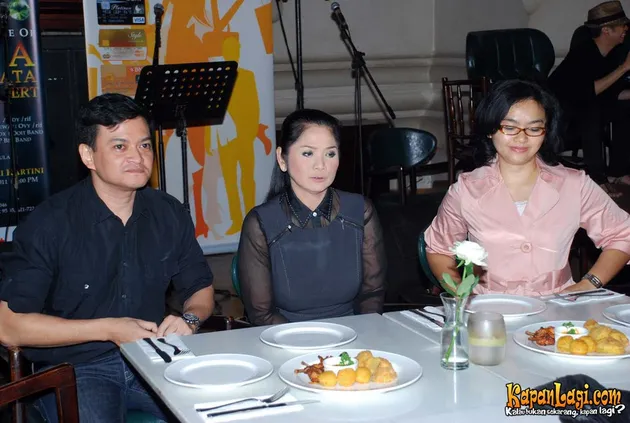 vina panduwinata